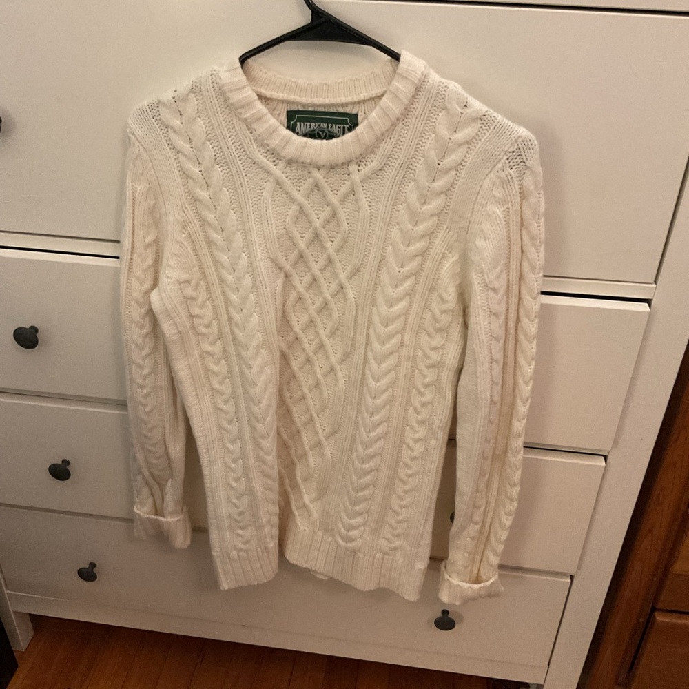 American eagle men’s sweater